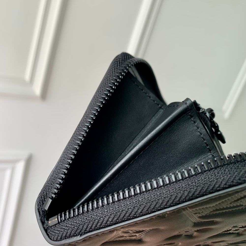 Louis Vuitton Zippy Wallet Horizontal