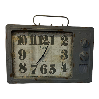 Часы  67х52 см