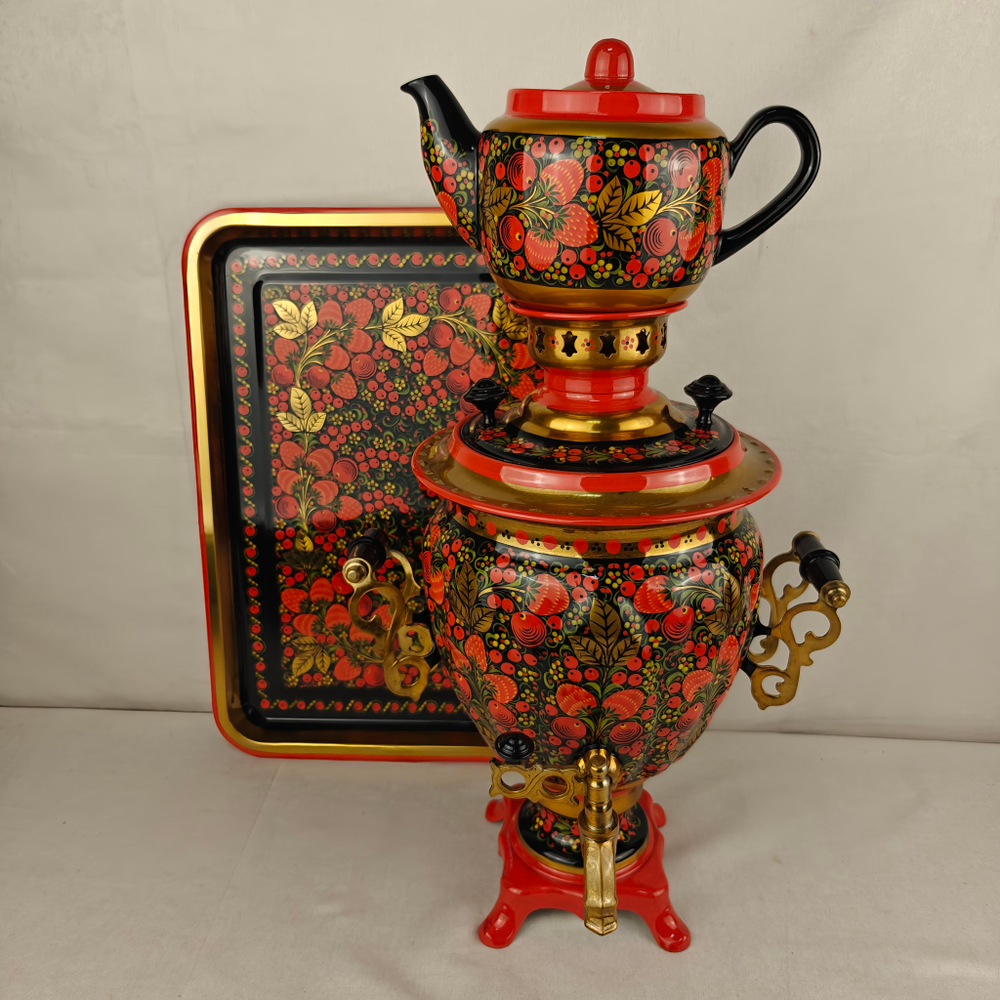 Самовар электрический трехлитровый в наборе с подносом и чайником с художественной росписью «Клубничка хохломская»