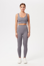 Легинсы с высокой талией