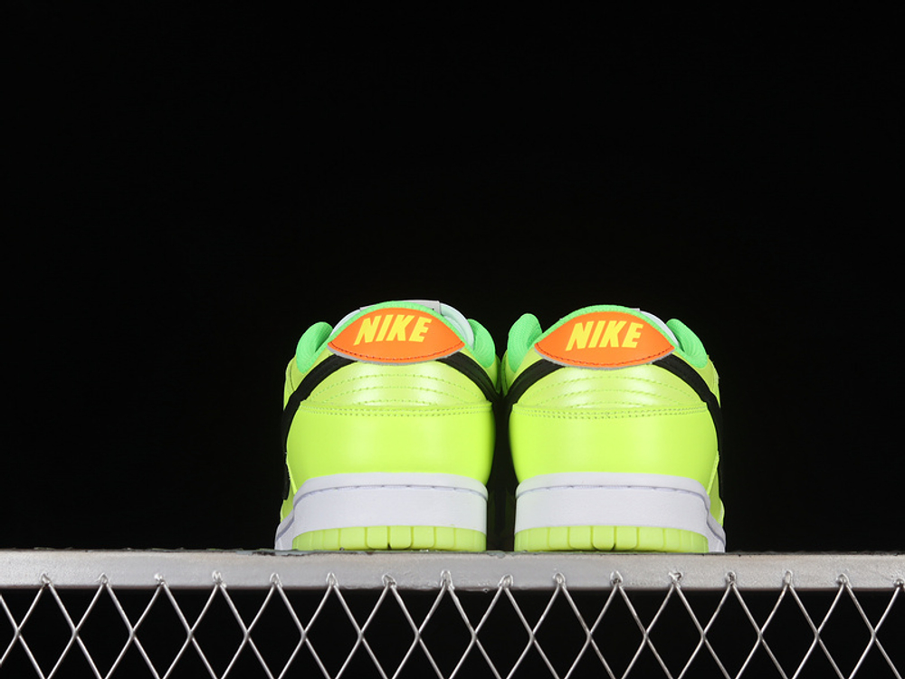 Nike Dunk Low GLOW IN THE DARK