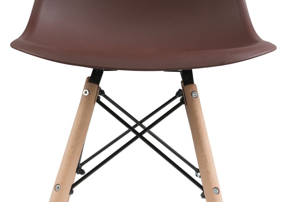 Пластиковый стул Eames PC-015 brown