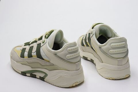 Кроссовки нат. кожа (36-41)р. / шт. 6788/375