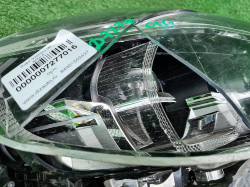 Битая Фара правая BMW 5er G30 (17-20) Adaptive LED