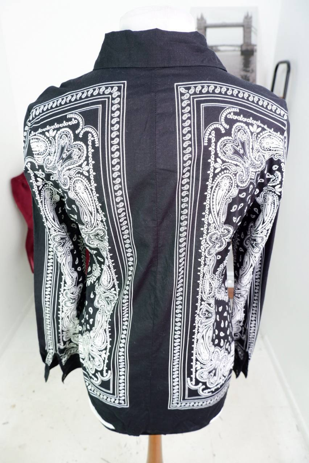 Блузка Oodji монохромная, маркировка 38, визуально на 44 размер