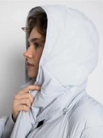 Куртка зимняя удлиненная с капюшоном