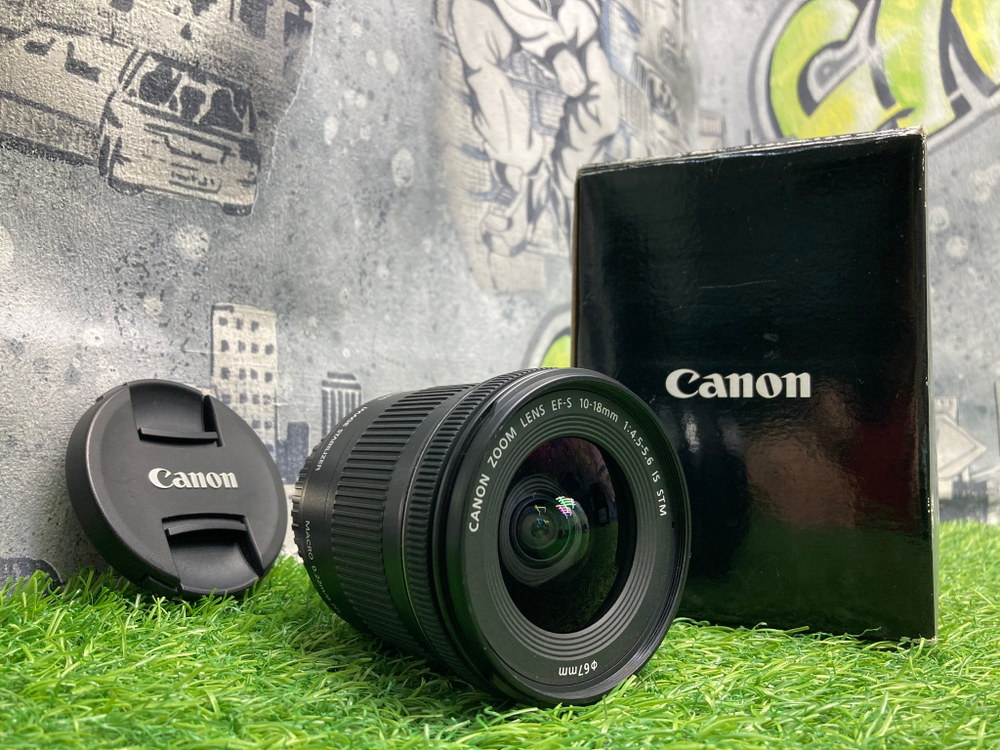 Canon EF-S 10-18mm 4.5-5.6 IS STM
