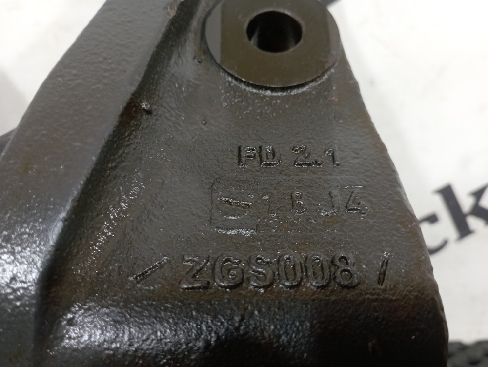 Кронштейн передней рессоры