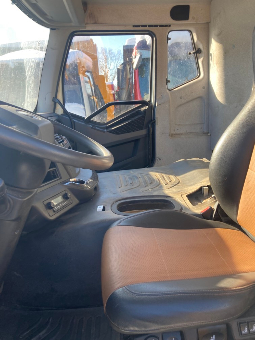 FAW J6 6x4 Самосвал CA3250P66K24T1E5 (Дизельный, 11,1 л, 390 л.с., МТ)