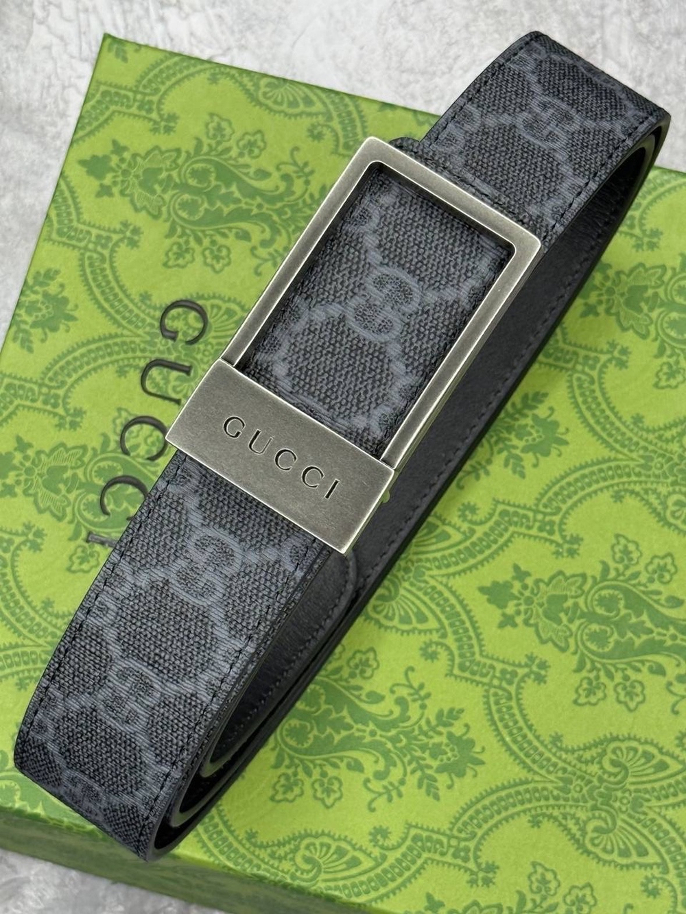 Двухсторонний ремень Gucci