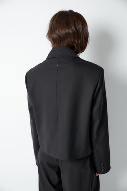 Жакет двубортный из шерсти черный