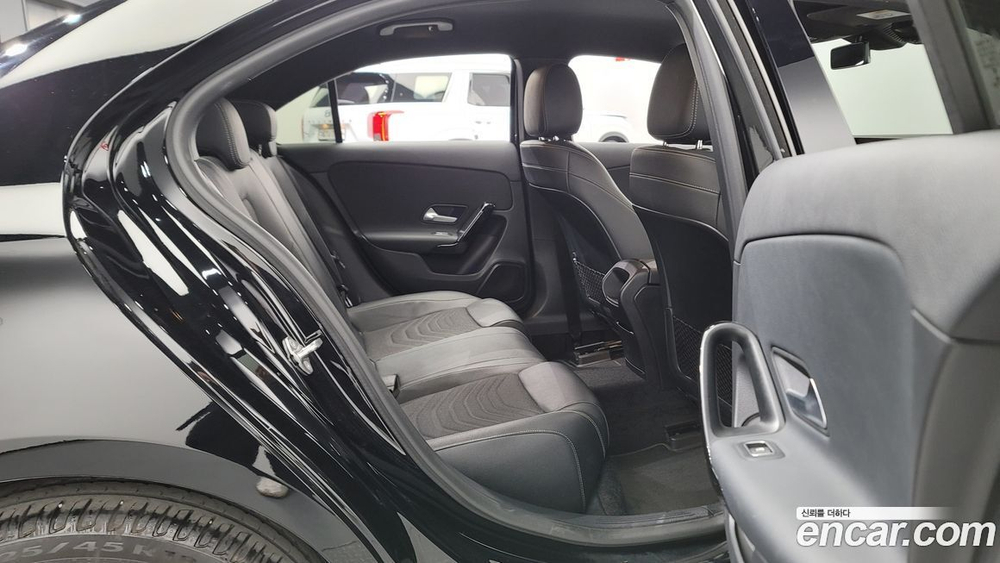 Mercedes-Benz A-Class W177 A250 4MATIC Sedan (09.2020)
