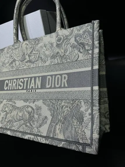 Сумка Dior Book Tote Dioriviera, белый/серый