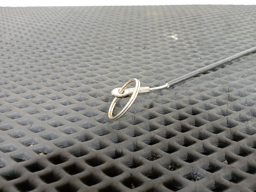 Замок инструментального ящика левого