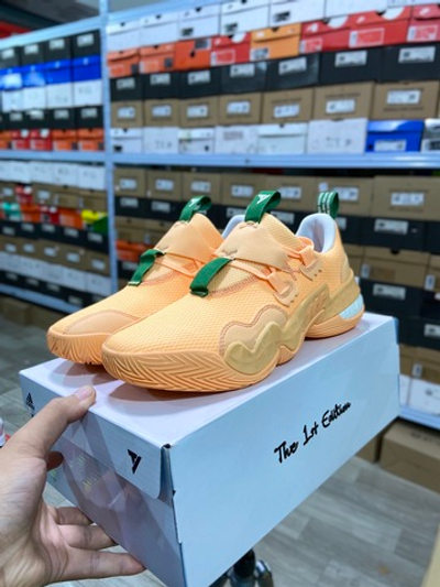 Adidas Trae Young 1