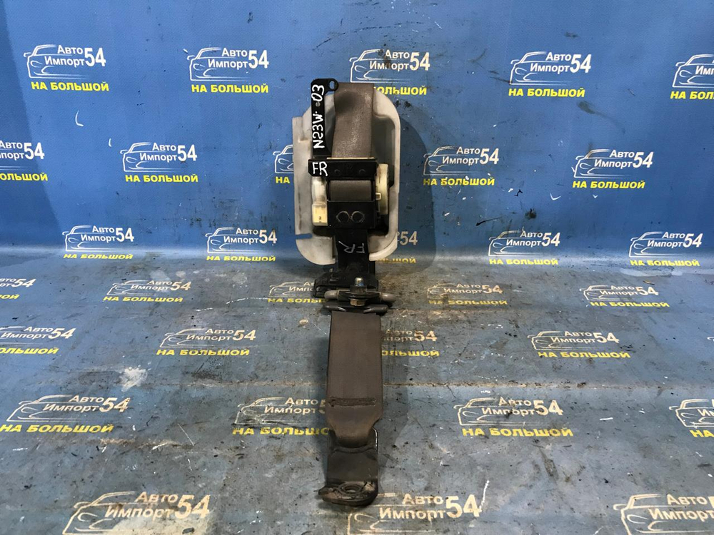 Ремень безопасности передний правый MITSUBISHI RVR 1992