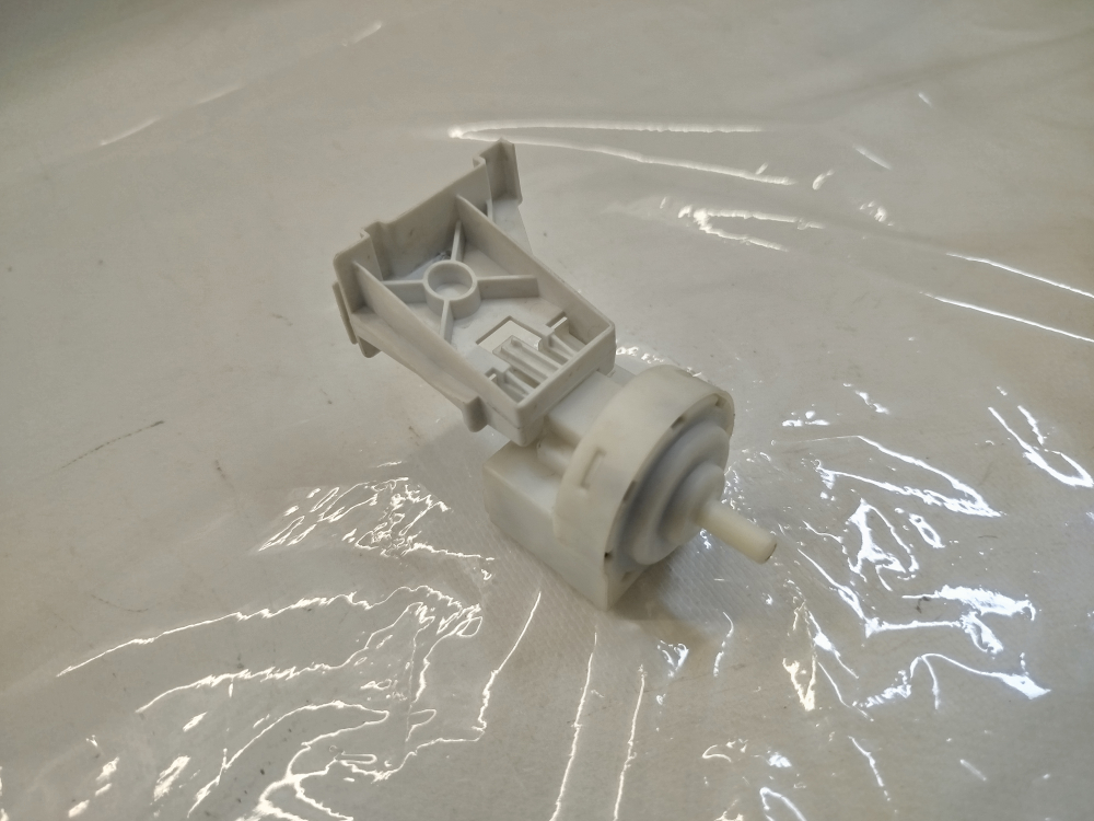 547 Датчик уровня воды (Прессостат) для стиральной машины Bosch/Siemens 9000709431 545-AA-002 б/у