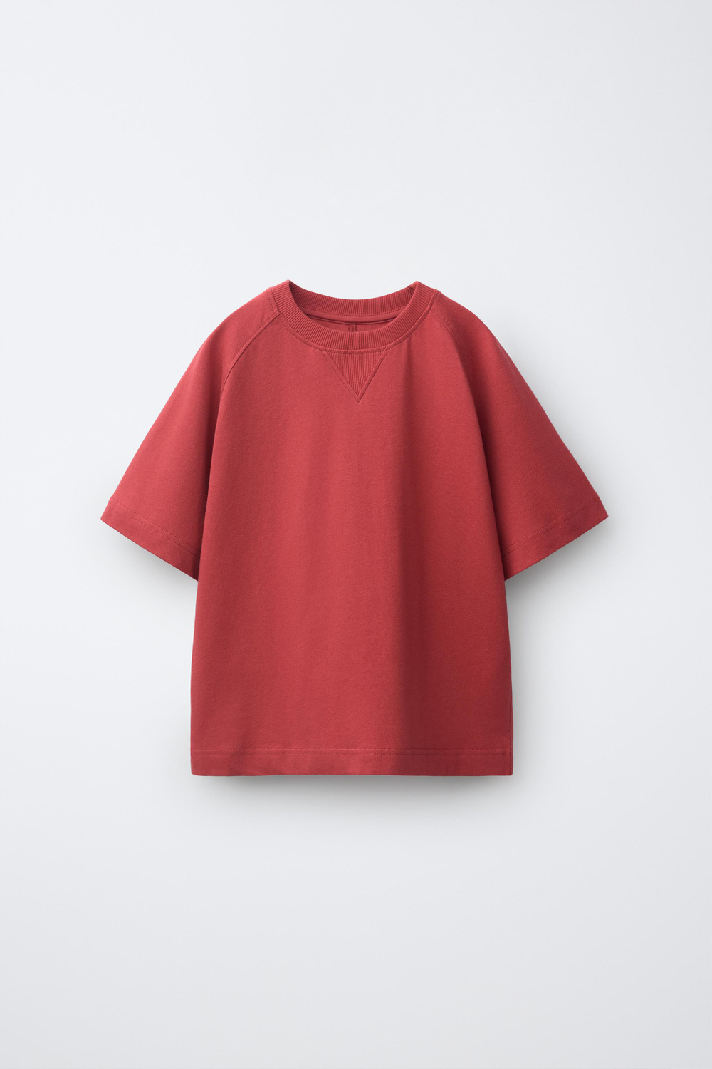 ZARA КОМПЛЕКТ ИЗ ФУТБОЛКИ И ШОРТОВ, МЯГКИЙ КРАСНЫЙ