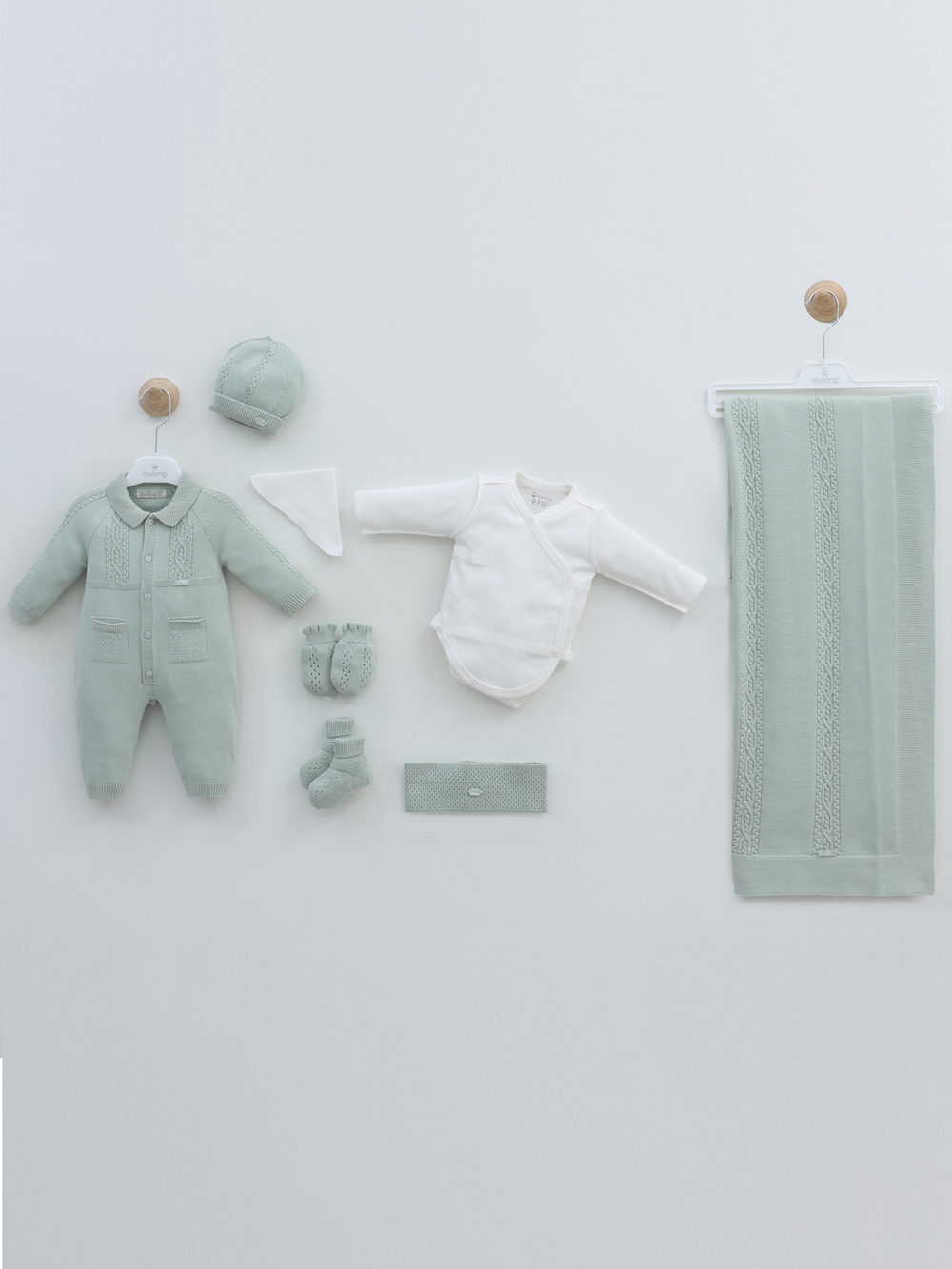 комплект на выписку