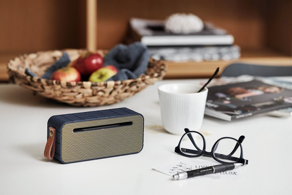 Колонка беспроводная с ремешком amove синяя