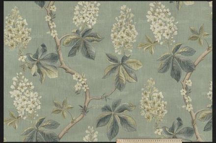 Цветок на сером