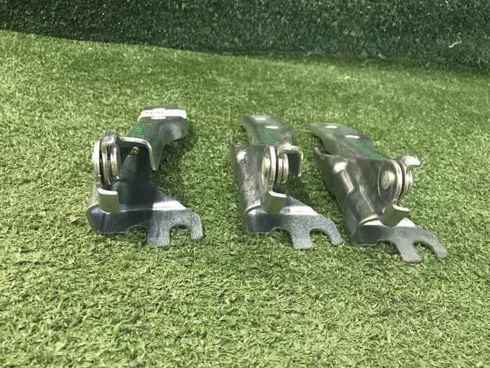 Петля капота левая VW Polo Sedan (2010-2020)