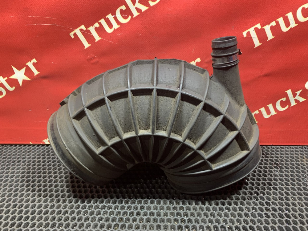 Патрубок воздушного фильтра