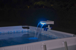 Водопад для бассейна с цветной LED-подсветкой, для ф/насосов от 2006 до 11355 л/ч (Bestway 58619 BW)