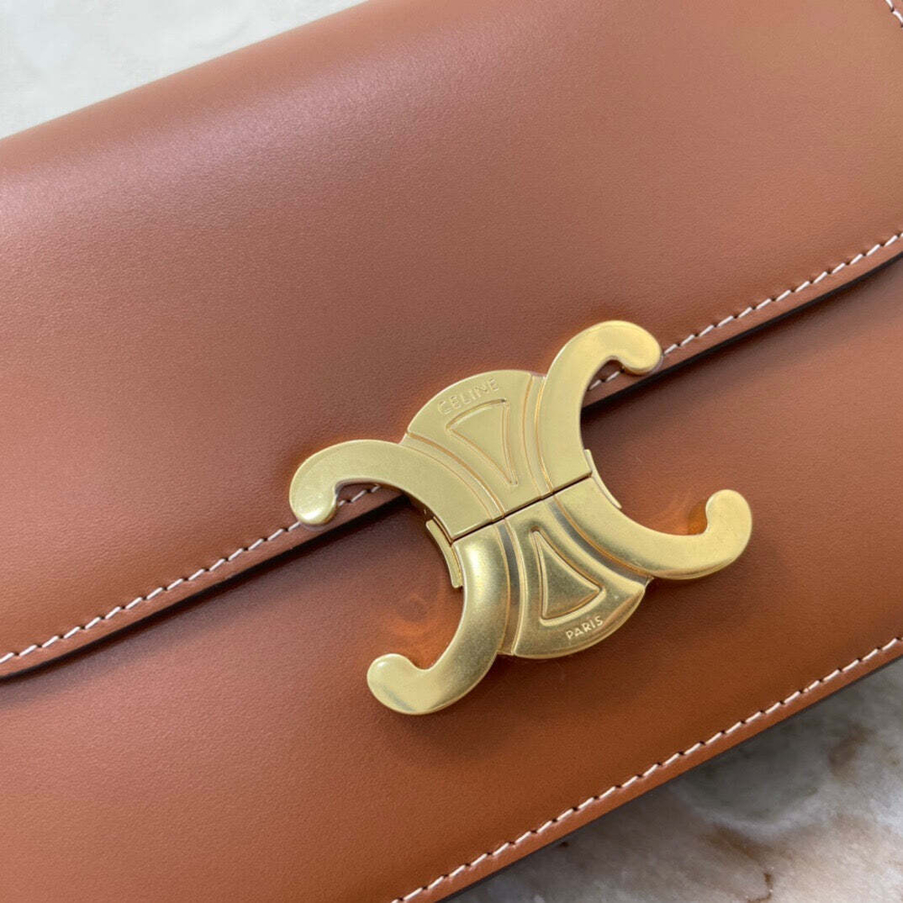 Celine Triomphe 18 cm