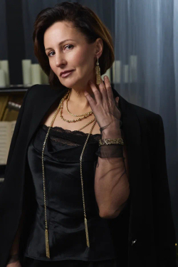 Серьги кисти "Богема" с цирконами, оттенок золото