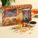 Подарочный набор «Ты совершенна»: крем-мёд с клубникой и хлопком 30 г × 2 шт., арахис в шоколадной глазури 70 г, чай чёрный с тропическими фруктами 50 г, ложка