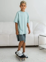 Спортивные шорты для мальчика на лето