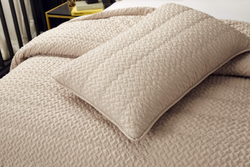 Покрывало 160х220 и наволочка 50х70 Sofi De MarkO Ирма бежевое