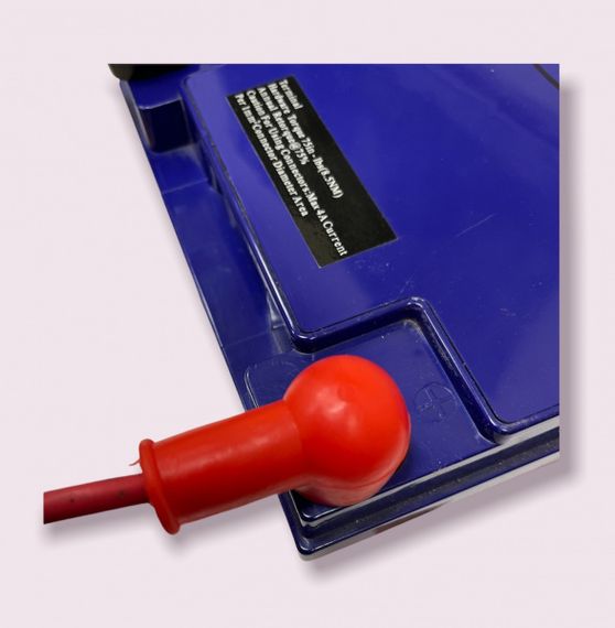 Изолирующие колпачки клемм аккумулятора (пара)