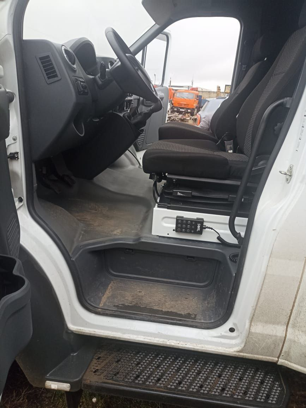 GAZ GAZON NEXT Бортовой (Евроборт) 2824LN (Евроборт, Дизельный, 4,4 л, 169 л.с., МТ, 10 т.)