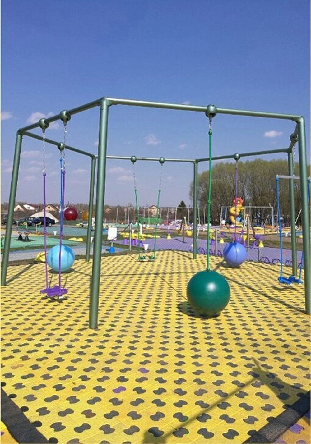 Качели-шар высотой 300 см, диаметр крепления на трубу 76 мм