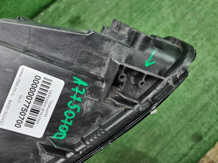 Корпус фары правый BMW 8er G14 G15 G16 (2018-2022)