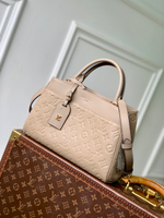 Louis Vuitton Avenue PM