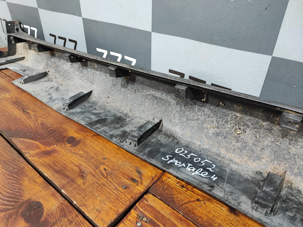 Накладка порога правого Kia Sportage 4 (QL) 16-22 Б/У Оригинал 87754F1100