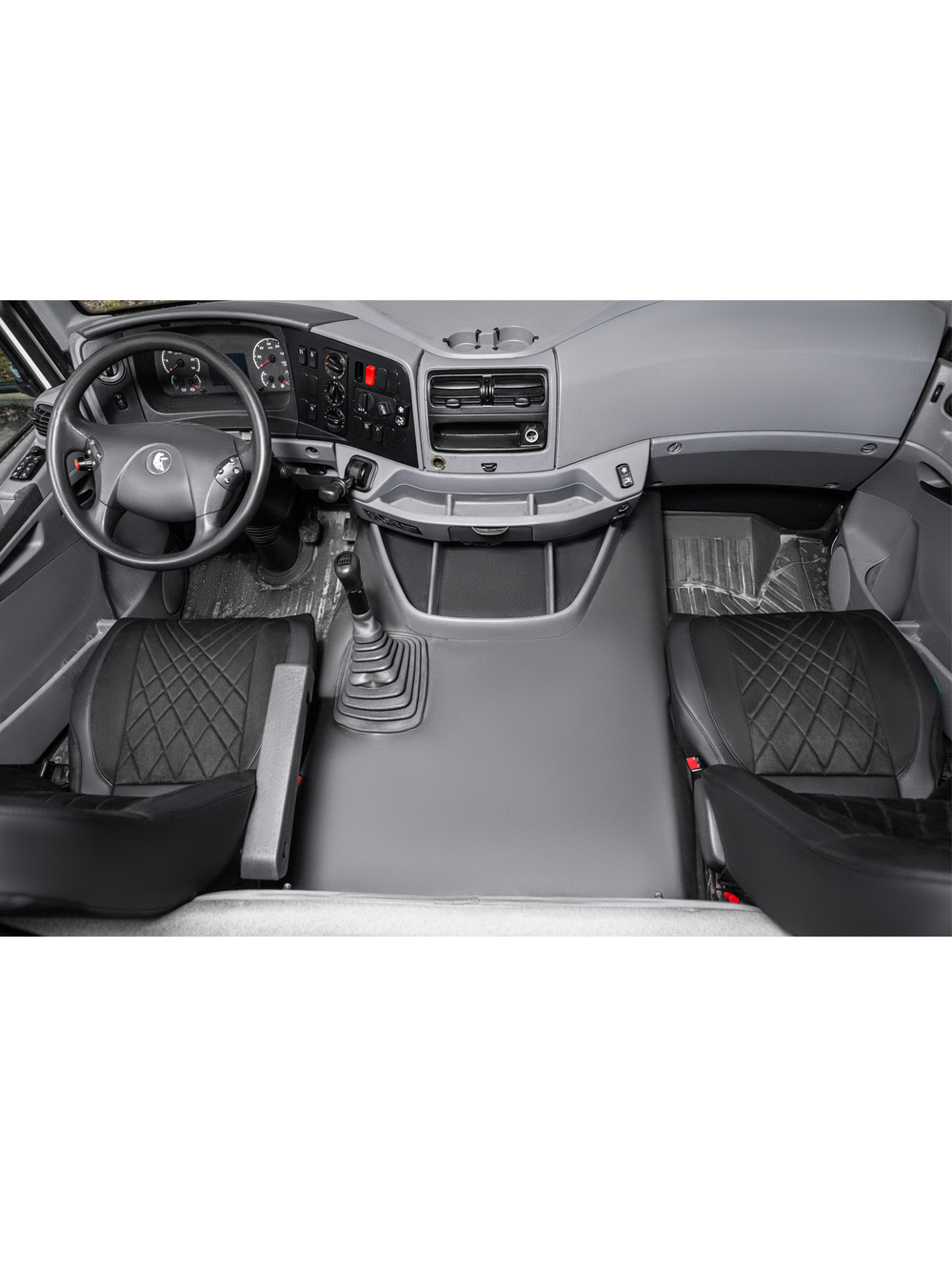 Чехлы Люкс КамАз 5490 K4 с 2014 года (экокожа, черный, черная вставка)