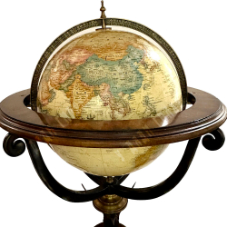 Глобус напольный рельефный, стилизованный под эпоху Регентства. Красное дерева, бронза, латунь. ХХ в