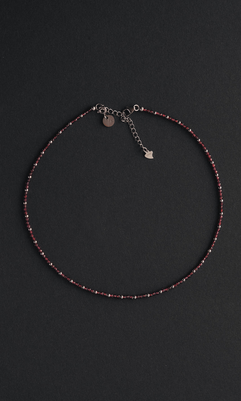 Чокер "Memo about Love" из граната с серебряными бусинами с удлинителем 33-38 см