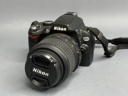 Nikon D60 Kit 18-55mm 2030 кадров