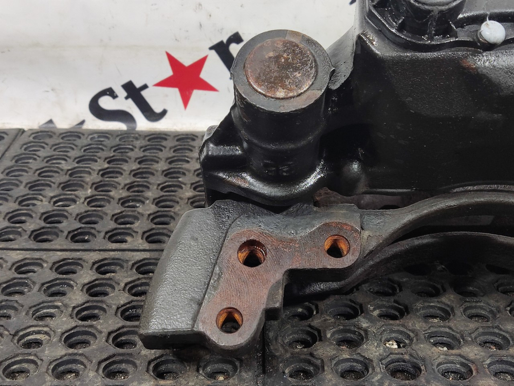 Суппорт задний левый 2018г.