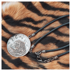 Серебряная монета-амулет «Тигр»