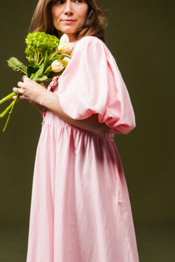 Платье с жабо и рукавами-фонариками, розовый хлопок