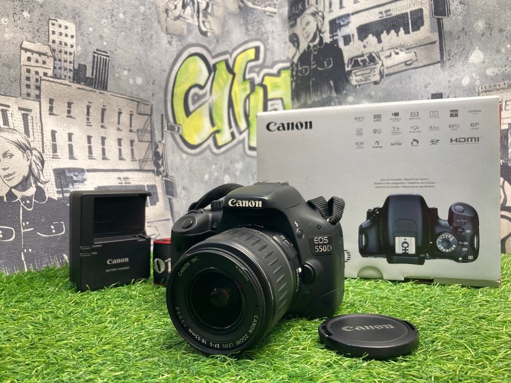 Canon EOS 550D kit 18-55mm 12.800 кадров