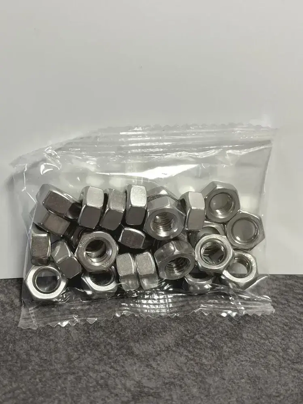 Гайка М8 нержавеющая шестигранная - 25 штук