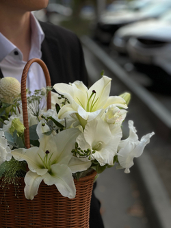 Корзина экзотических цветов «Фелия»