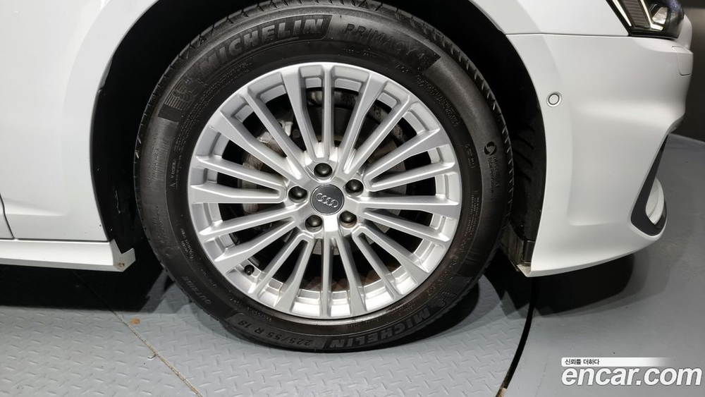 Audi A6 (C8) 40 TDI Premium (12.2019)